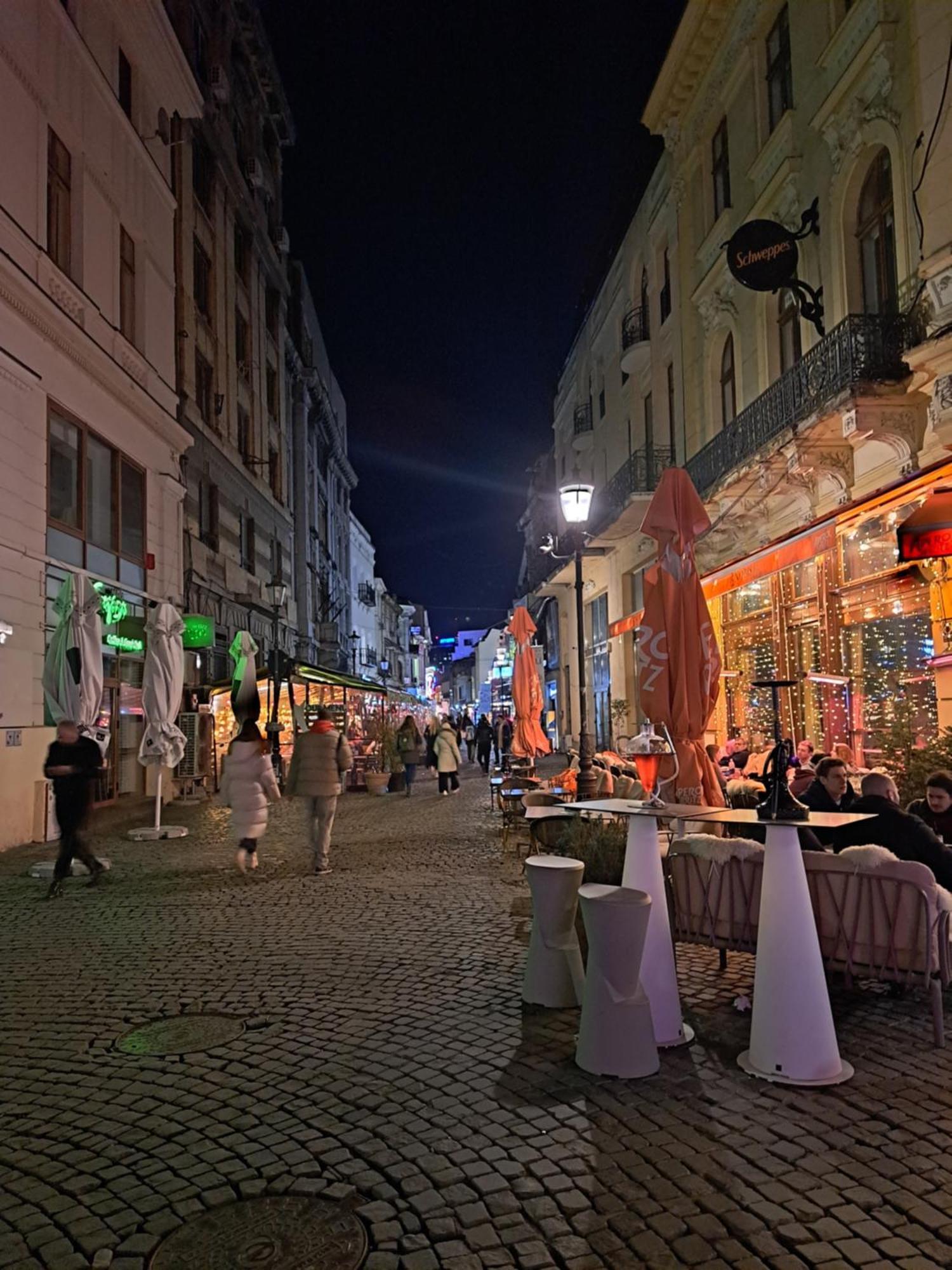 Apartamento Amytis Flat Old City Bucarest Exterior foto